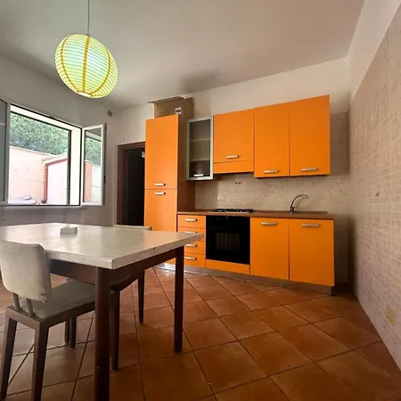 Cuttin's House - Only Teeneger Apartment Gallipoli